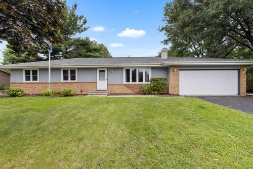 11264 Cedarbrook Rd, Roscoe, IL, 61073-8608 | Card Image