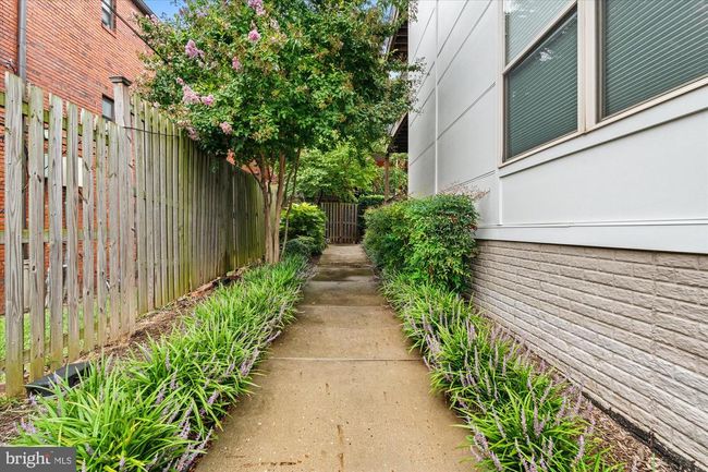 APT-8 - 610 Newton Pl Nw, Condo with 2 bedrooms, 2 bathrooms and null parking in WASHINGTON DC | Image 24