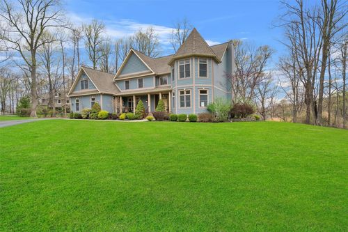 14 Warwick Lake Pkwy, Warwick, NY, 10990-2578 | Card Image