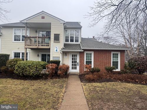 408 Beacon Hill Dr, SOUTHAMPTON, PA, 18966-2532 | Card Image