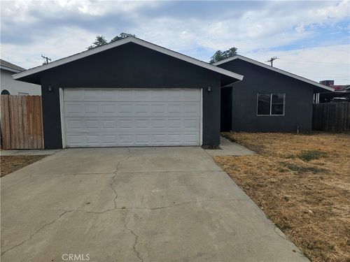 629 S R St, Tulare, CA, 93274-5640 | Card Image