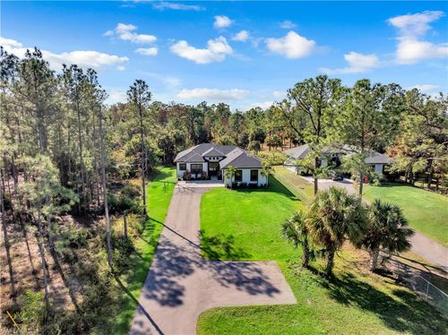 2844 37th Ave Ne, NAPLES, FL, 34120-7431 | Card Image