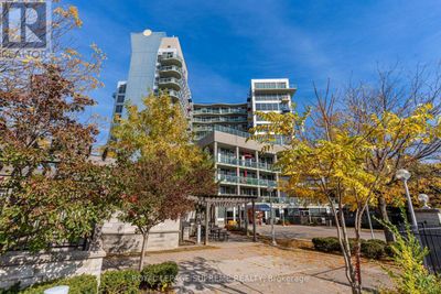 1110 - 1600 Keele St, Condo with 2 bedrooms, 1 bathrooms and 1 parking in Toronto ON | Image 3