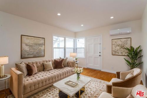 c-200 W Palmer Avenue, Glendale, CA, 91204 | Card Image