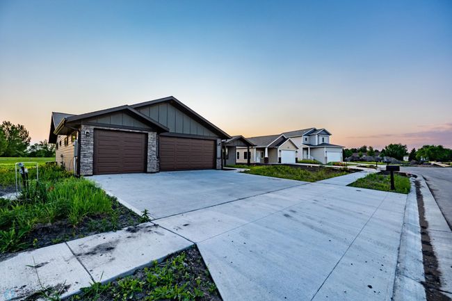 Front Exterior (dusk) | Image 4