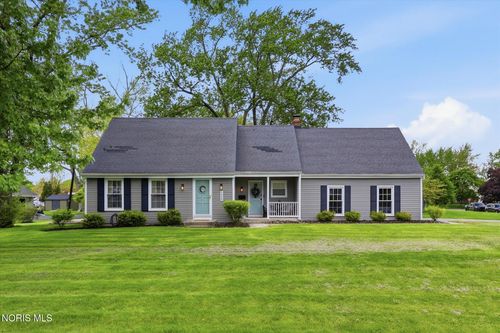 5809 Wakefield Dr, Sylvania, OH, 43560-3646 | Card Image