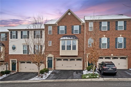 220 Noble Woods Dr, Coraopolis, PA, 15108-7305 | Card Image