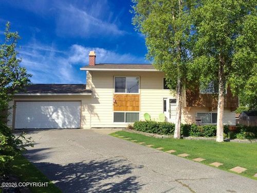 10254 Goodnews Cir, Anchorage, AK, 99515-2332 | Card Image