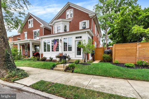 337 Graham St, CARLISLE, PA, 17013-3721 | Card Image