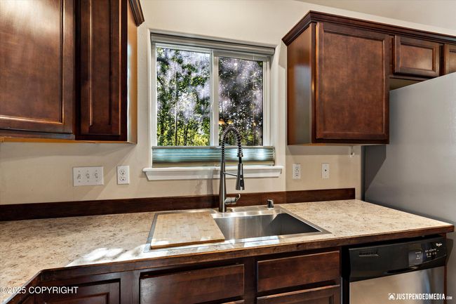 Kitchen | Image 11