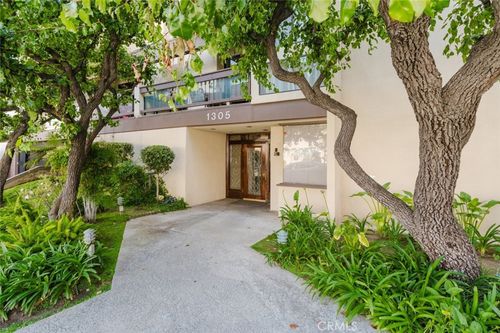 204-1305 N Columbus Ave, Glendale, CA, 91203-2116 | Card Image