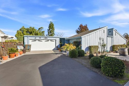 304 Ridgemark Dr, Hollister, CA, 95023-6417 | Card Image