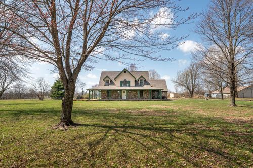 2405 S Farm Road 107, Springfield, MO, 65802-7775 | Card Image