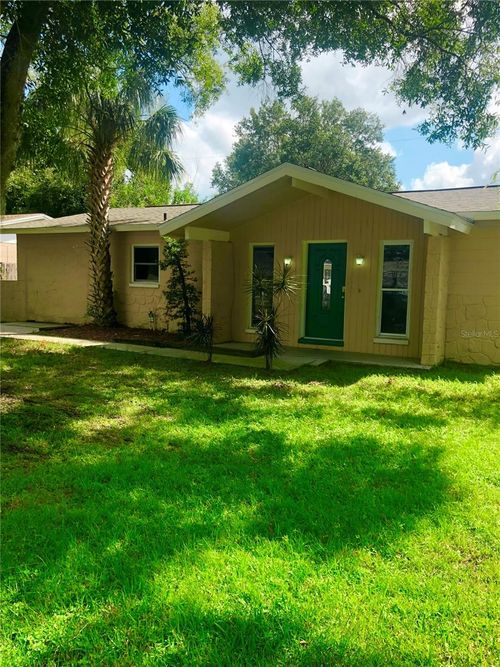 3220 Deerfield Dr, TAMPA, FL, 33619-6526 | Card Image