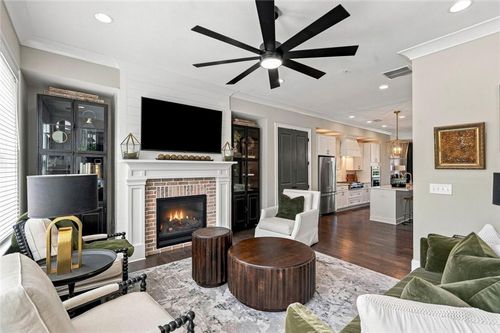 6746 Cadence Blvd, Sandy Springs, GA, 30328-2888 | Card Image