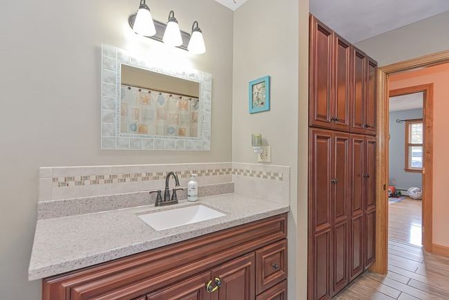 4 Highland Ridge Rd, House other with 4 bedrooms, 2 bathrooms and 8 parking in Assonet MA | Image 25