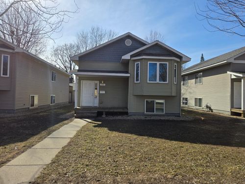 1081 26th Ave Se, Minneapolis, MN, 55414-2643 | Card Image