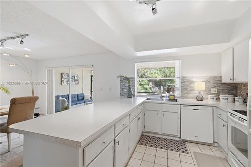 2g-4309 Coral Springs Dr, Coral Springs, FL, 33065 | Card Image