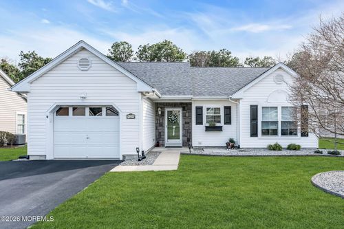 27 Molly Ln, Brick, NJ, 08723-7956 | Card Image