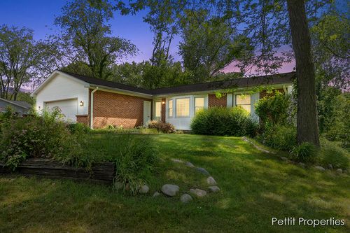 7544 Thornapple River Dr Se, Caledonia, MI, 49316-8464 | Card Image