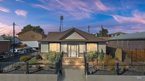 130 E Avenue B, Jerome, ID, 83338-2620 | Card Image