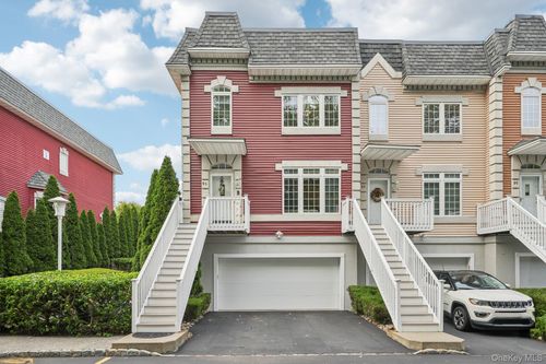 95 Alexander Ct, Nanuet, NY, 10954-5134 | Card Image