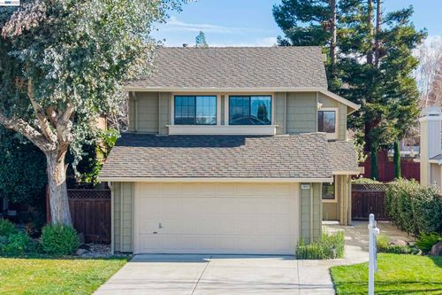 3653 Kamp Dr, Pleasanton, CA, 94588-2635 | Card Image