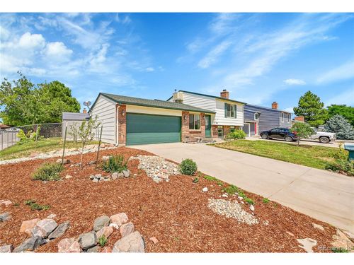 781 Centennial Dr, Bennett, CO, 80102-7868 | Card Image