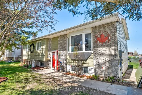 {{alt}} | Card Image