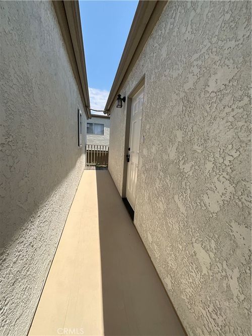 apt-e-2641 Santa Ana Ave, Costa Mesa, CA, 92627-4669 | Card Image