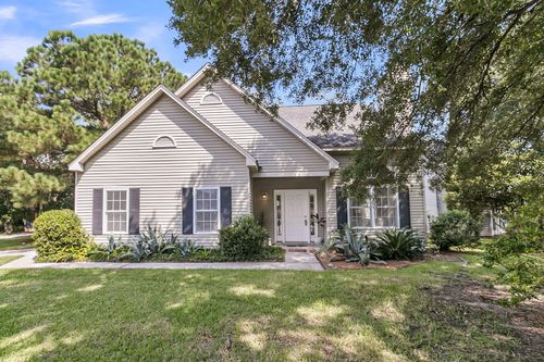 339 Mount Royall Dr, Mount Pleasant, SC, 29464-6254 | Card Image