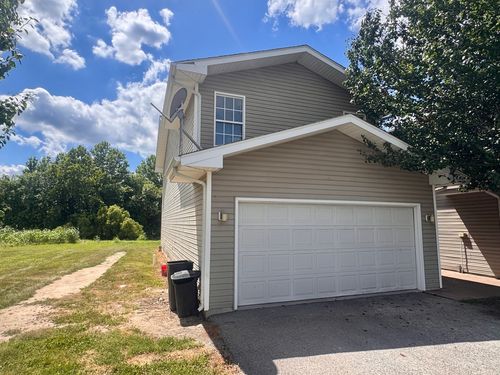 713 Savannah Ave, Herrin, IL, 62948-4079 | Card Image