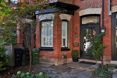 69 Sullivan St, Toronto, ON, M5T1C2 | Card Image