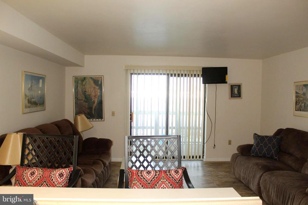 Residential in OCEAN CITY 3