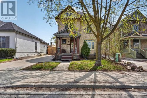 141 Bruce St, London, ON, N6C1G9 | Card Image