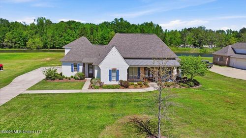 180 Crossview Pl, Brandon, MS, 39047-6623 | Card Image