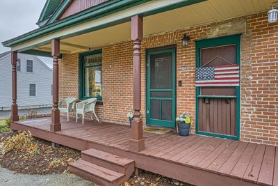 605 Westminster Ave SW - Web Quality - 003 - 03 Exterior Front Entry.jpg | Image 1