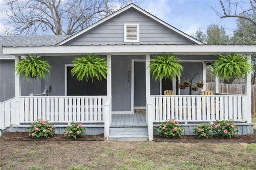 724 Scarbrough St, Rockdale, TX, 76567-3431 | Card Image