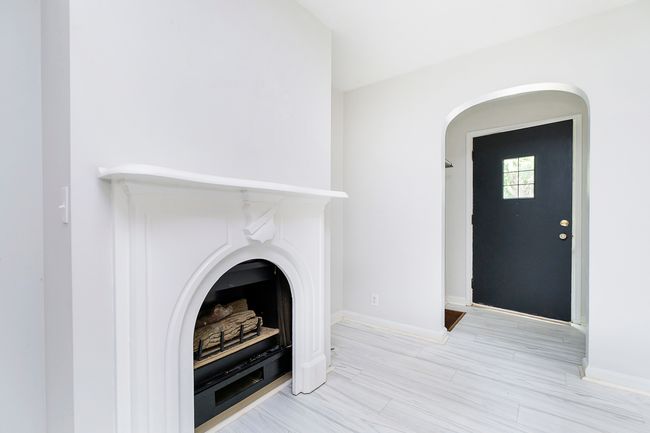 1115 E Edgewood Ave, House other with 2 bedrooms, 1 bathrooms and null parking in Indianapolis IN | Image 5