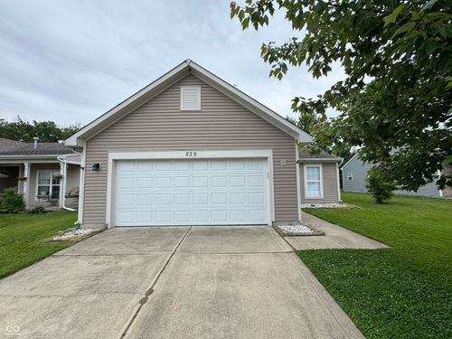 829 Jack Pine Dr, Whiteland, IN, 46184-9268 | Card Image