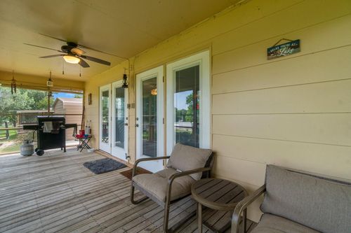 21 Clearview St, Pointblank, TX, 77364-6772 | Card Image