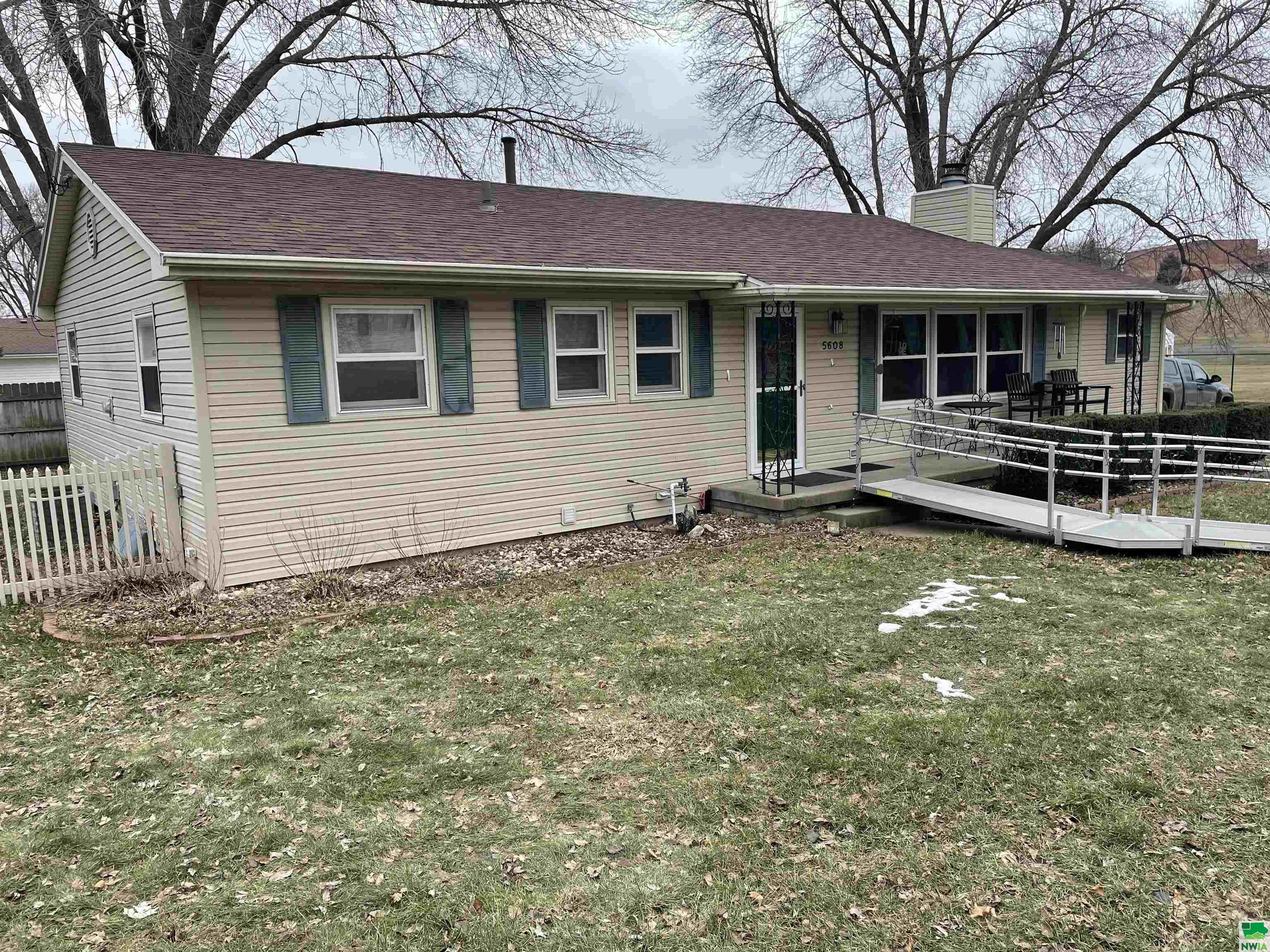 Seger Ct, Sioux City, IA 51106