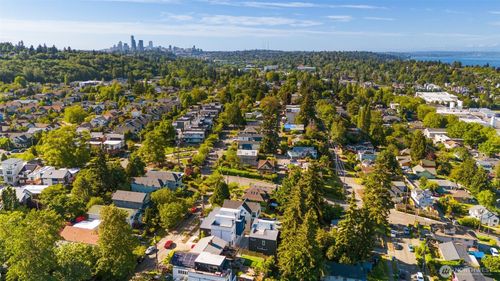 4518 33rd Ave S, Seattle, WA, 98118 | Card Image