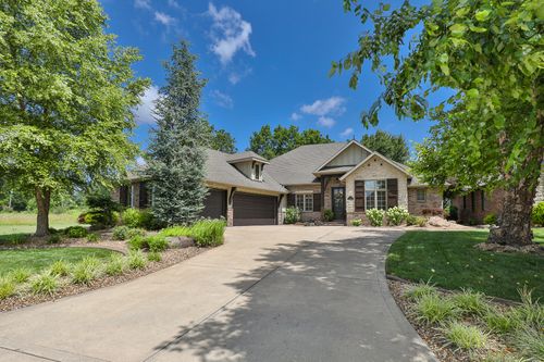 2703 E Chinkapin Ln, Springfield, MO, 65804-5227 | Card Image