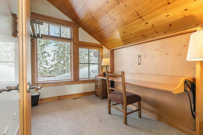 F17-22 - 12463 Lookout Loop, Home with 3 bedrooms, 3 bathrooms and null parking in Truckee CA | Image 16