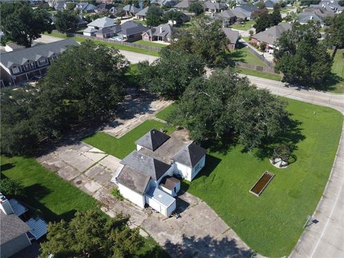 1956 Carrollwood Dr, La Place, LA, 70068-2405 | Card Image