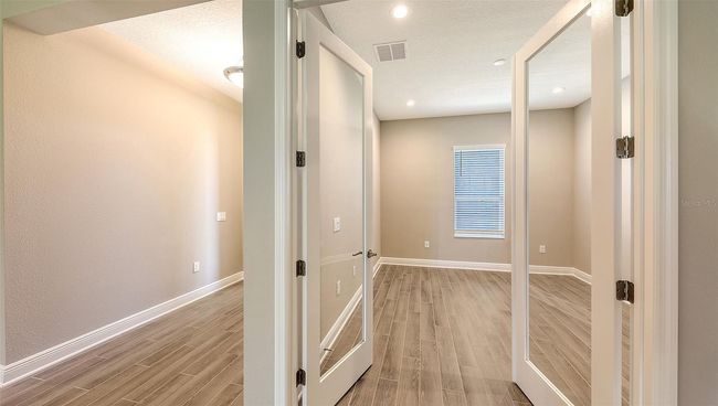 21205 Holmes Cir, House other with 4 bedrooms, 3 bathrooms and null parking in Venice FL | Image 27