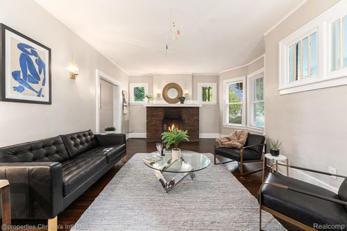 3412 Field St, Detroit, MI, 48214-1759 | Card Image