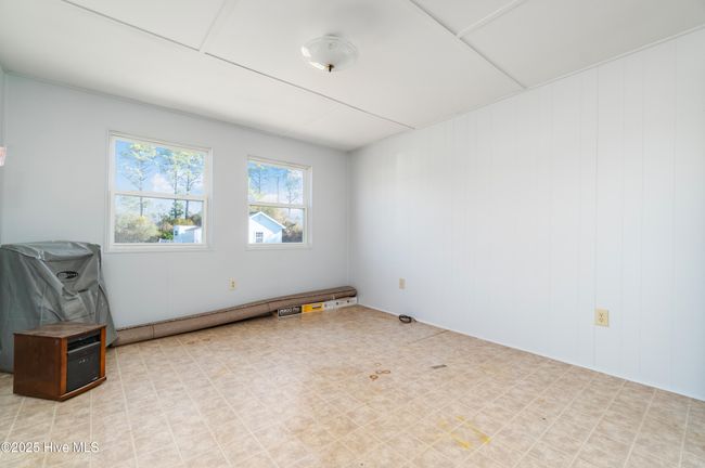 484 Gales Creek Rd, House other with 2 bedrooms, 2 bathrooms and null parking in Newport NC | Image 16