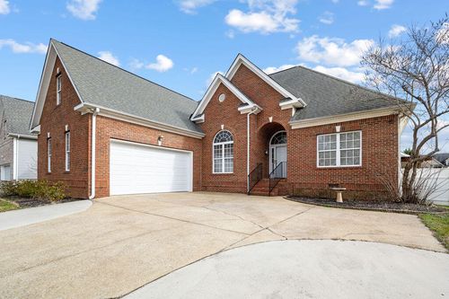 8532 Pershing Rd, Chattanooga, TN, 37421-2883 | Card Image